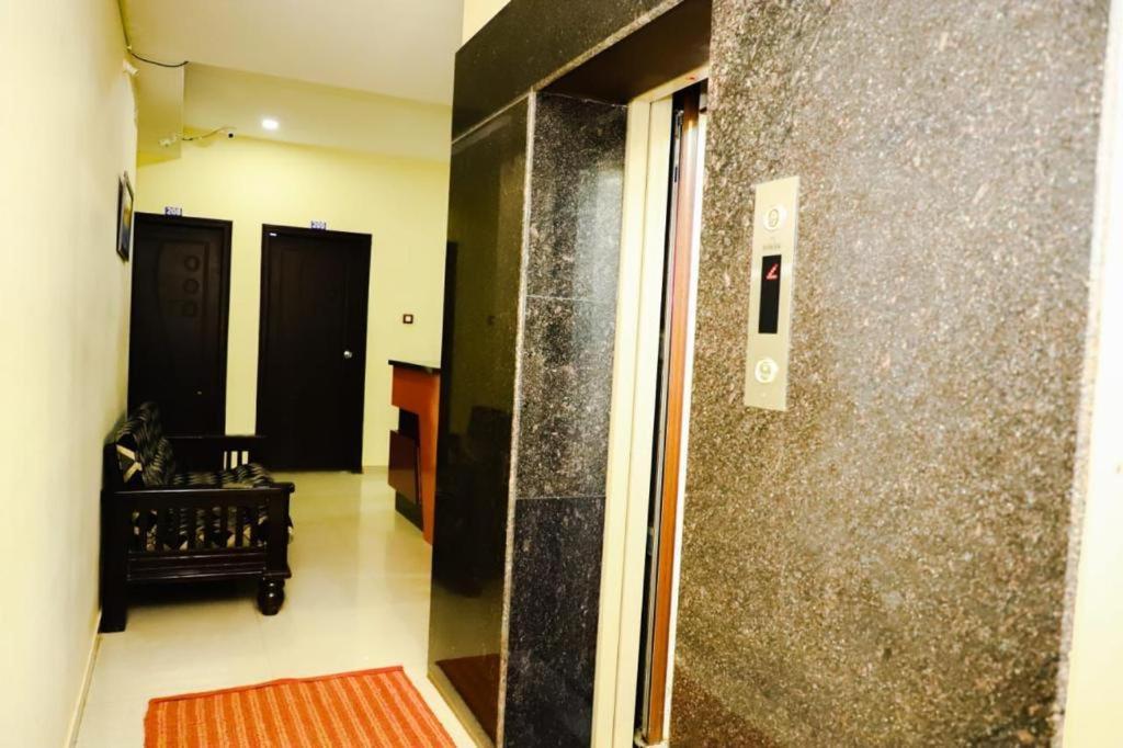 Megha Residency Hotell Haveri Eksteriør bilde